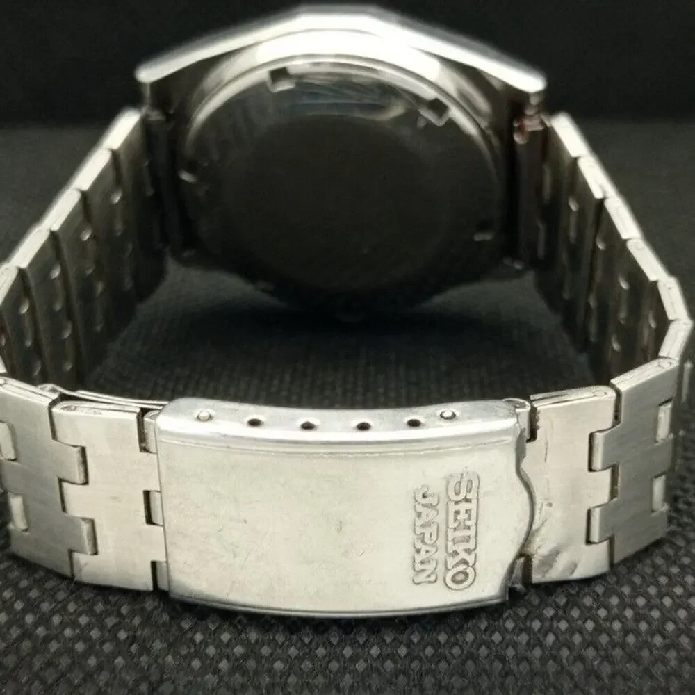 Vintage 1988 Seiko Automatic Mens Silver Watch W/daydate & Gold accents